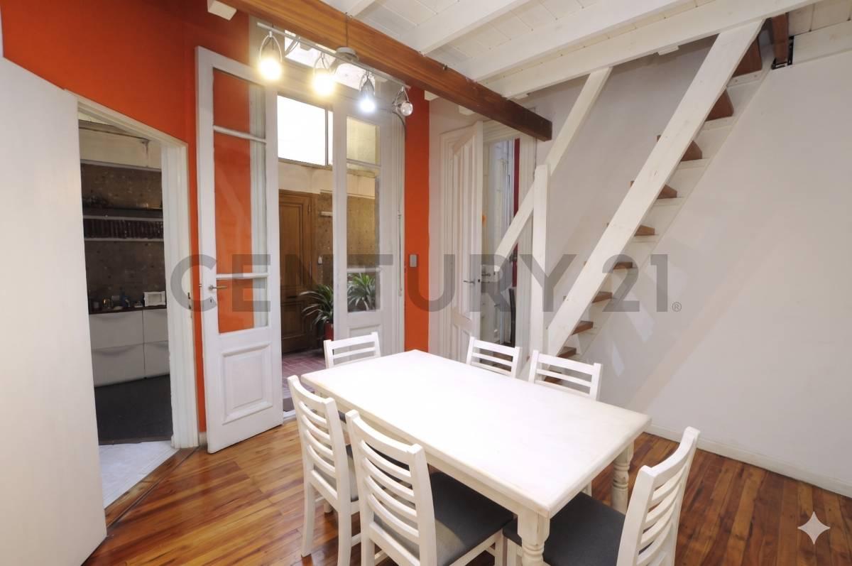 VENTA PH DE 3 AMBIENTES Y MEDIO CON PATIO - SIN EXPENSAS - BALVANERA — foto 1