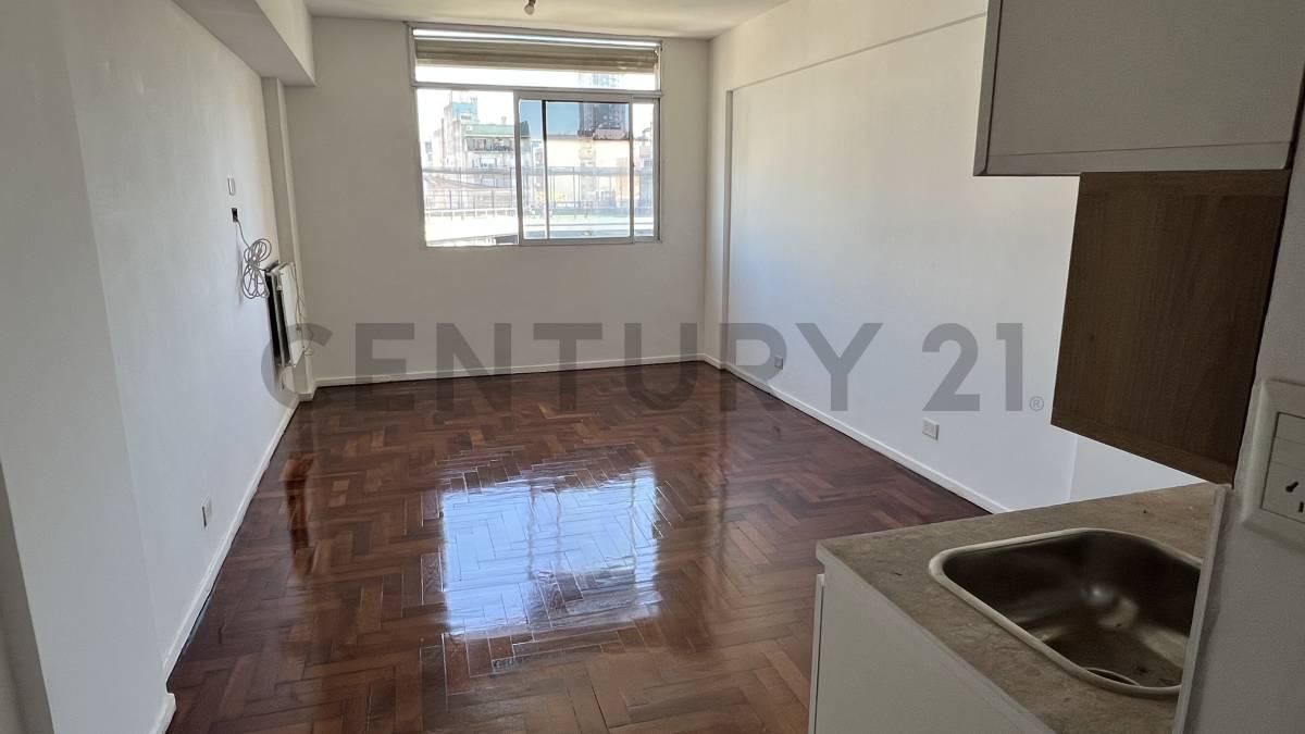 Venta de Monoambiente. Refaccionado. Luminoso — foto 1
