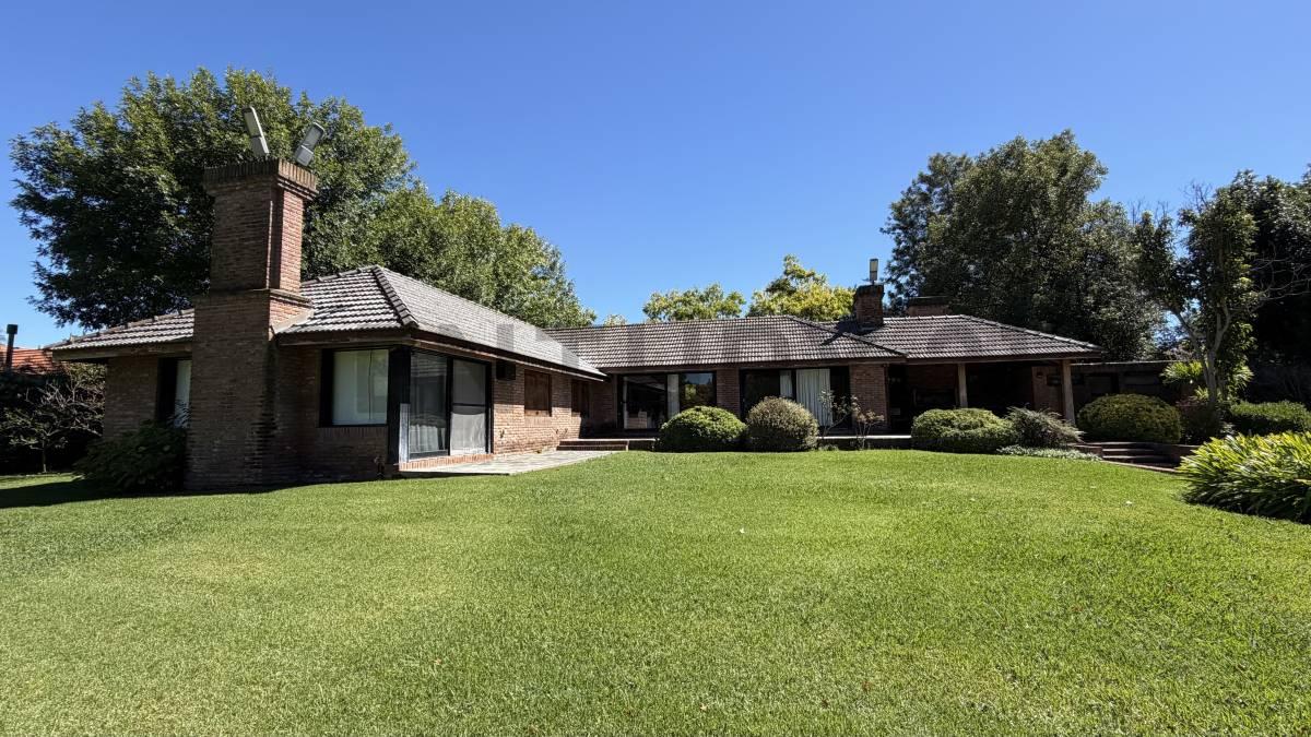 Los Cardales Country Club Venta Casa. Doble Lote al Golf en Campana — foto 1