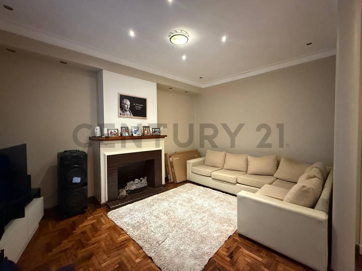 Casa en Venta, 3 ambientes en Castelar Norte — foto 1