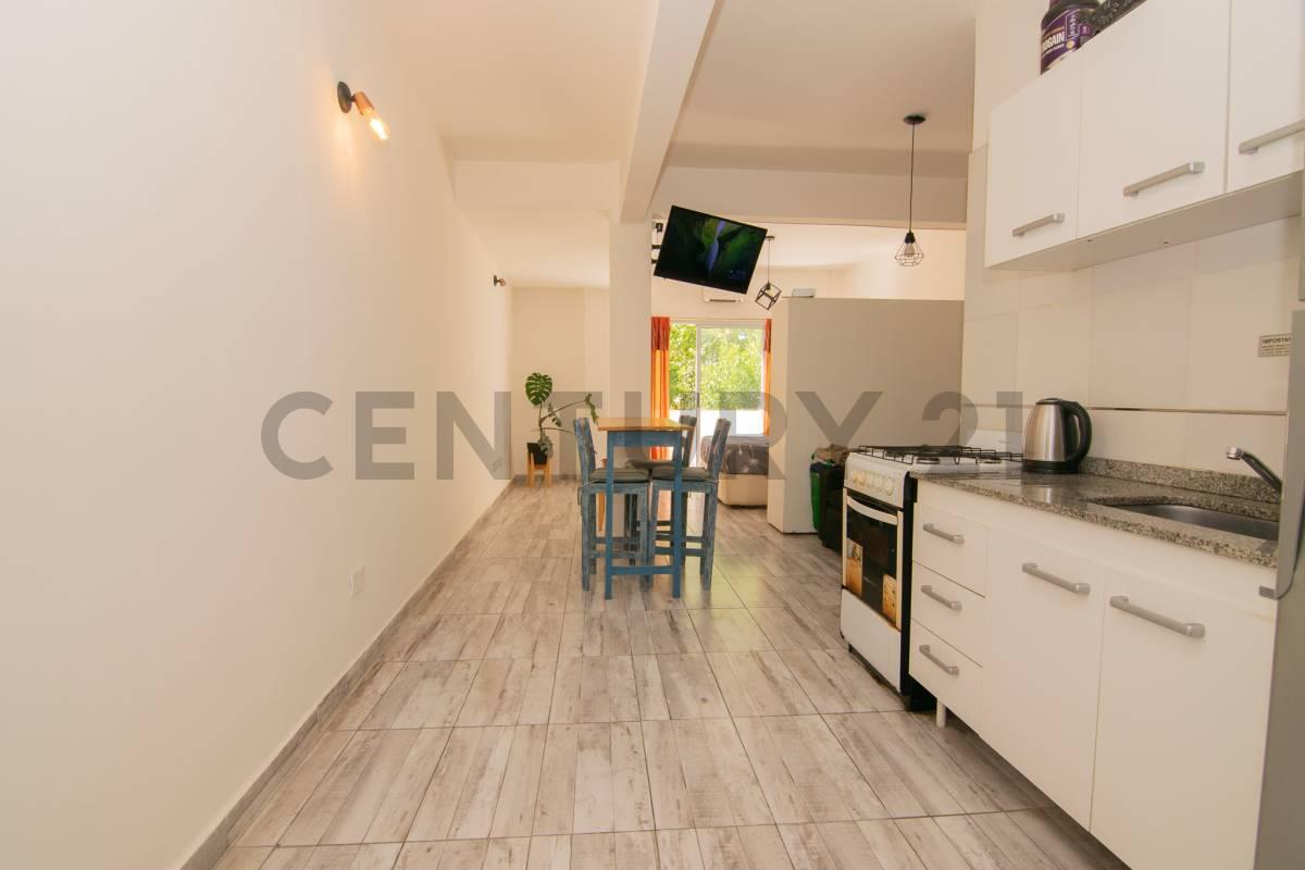 VENTA Monoambiente amplio y luminoso con balcón al frente – Liniers - Se acepta permuta — foto 1