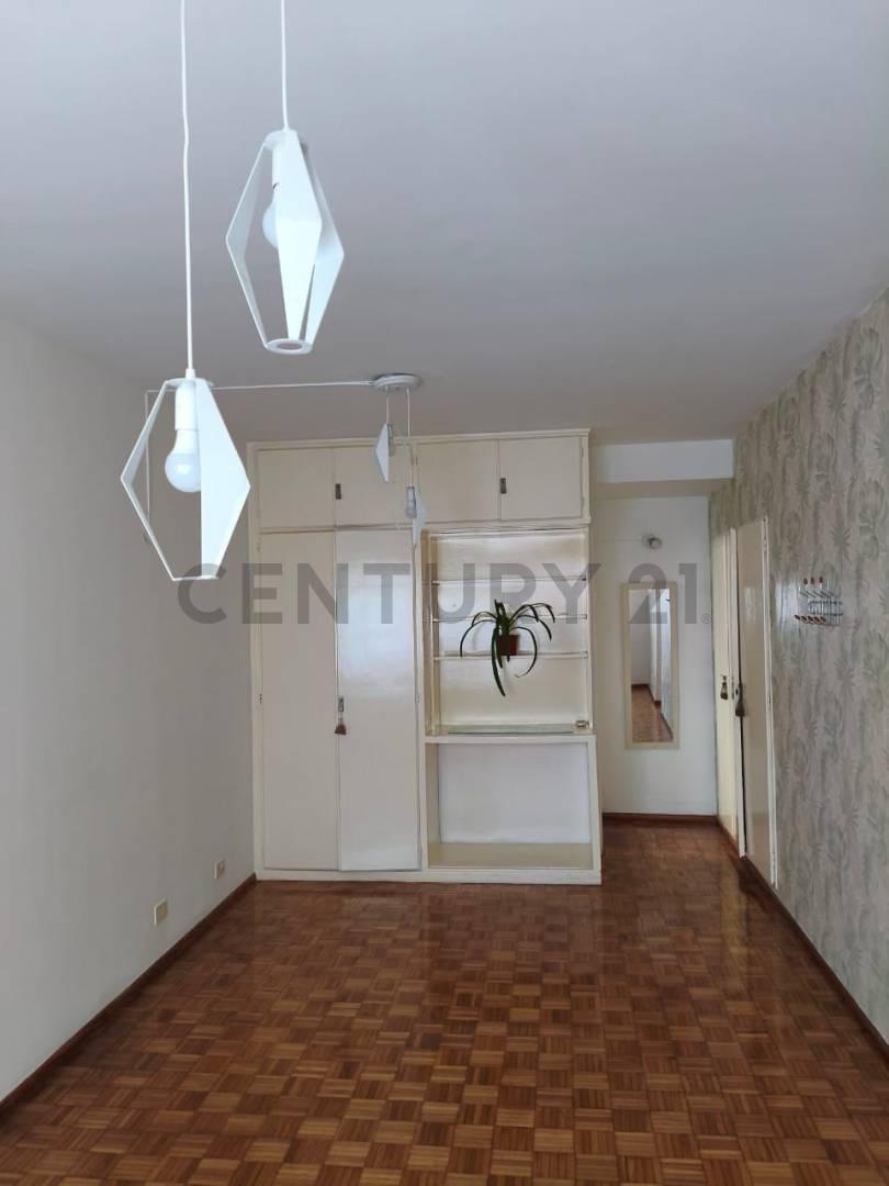 Monoambiente en alquiler – Apto profesional – Excelente ubicación — foto 1