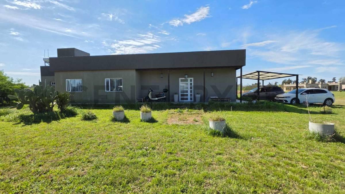 VENTA CASA 4 AMBIENTES EN CLUB DE CAMPO LA ASUNCIÓN – LUJÁN — foto 1