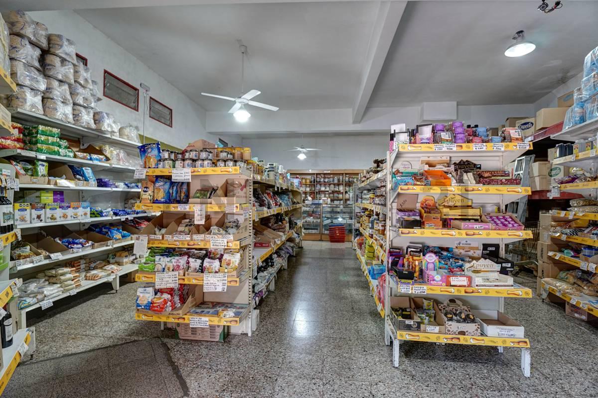 Venta Deposito, Local y Casa de 5 ambientes en Flores — foto 1