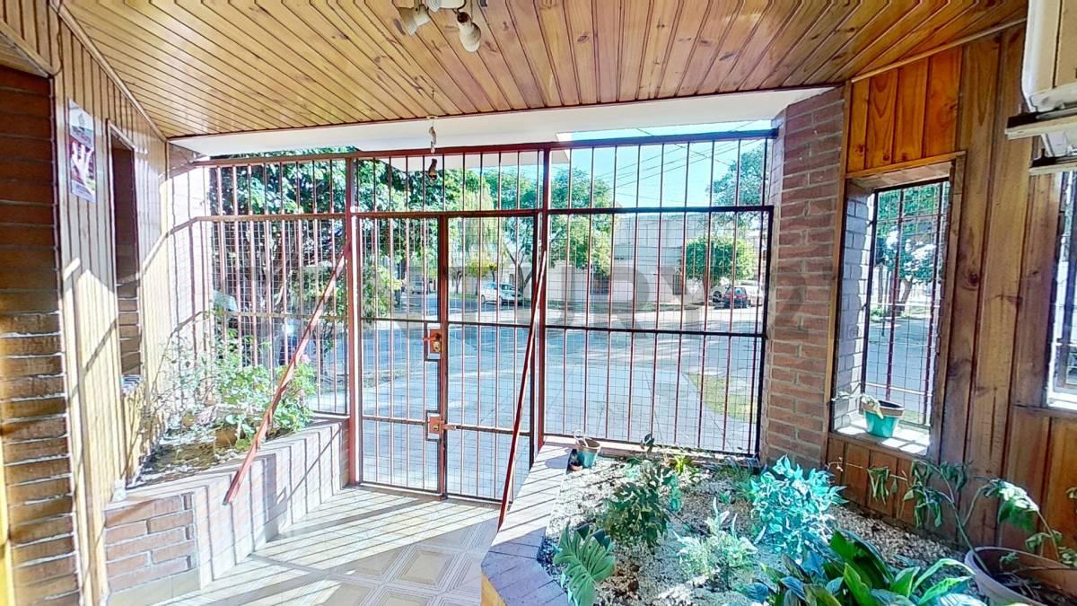 VENTA | CASA TIPO CHALET CON QUINCHO Y TERRAZA | SAN JUSTO — foto 1