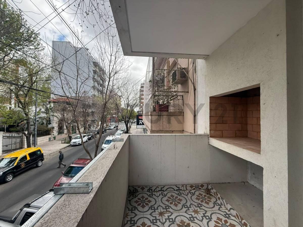 VENTA DEPARTAMENTO 2 AMBIENTES CON BALCON Y PARRILLA A ESTRENAR -FLORES — foto 1