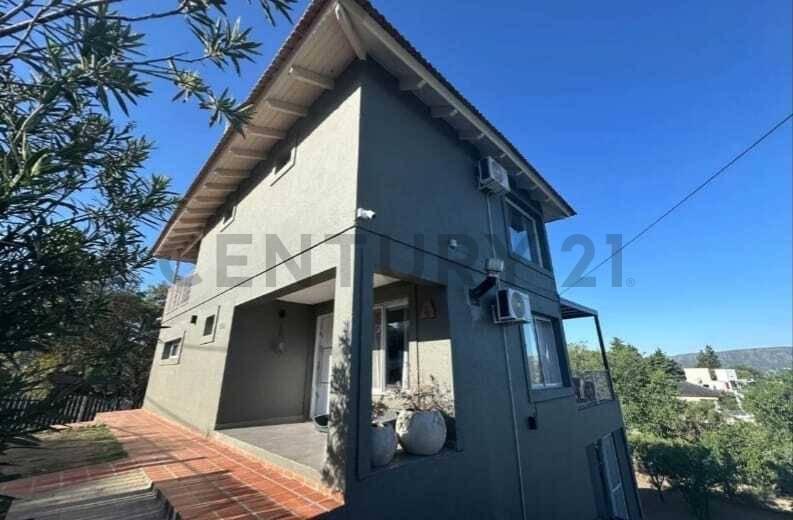 VENTA CASA 3 DORM VILLA DEL LAGO CARLOS PAZ — foto 1