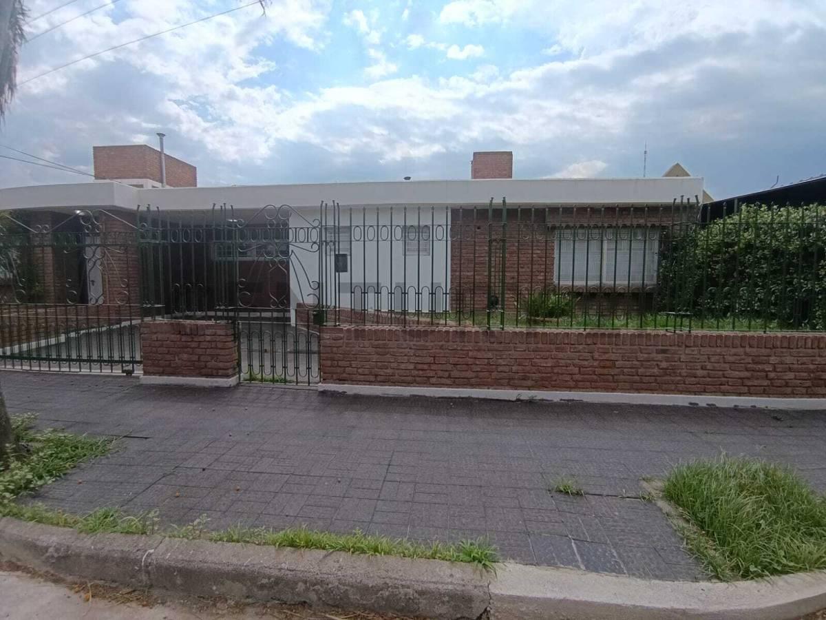 VENTA CASA 3 DORM BARRIO PARQUE HORIZONTE ZONA SUR — foto 1