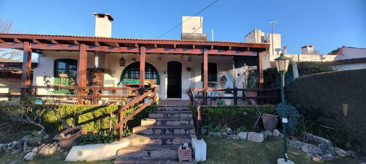VENTA CASA DOS DOMITORIOS EN VILLA CARLOS PAZ — foto 1