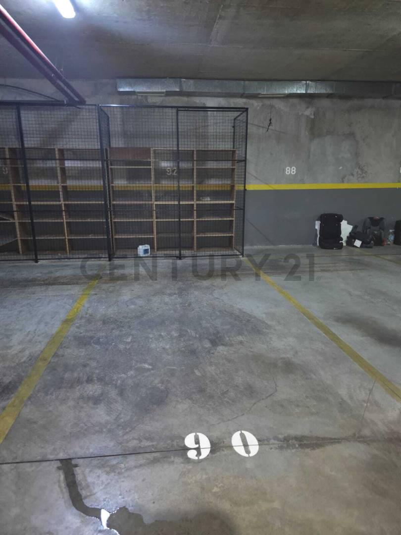 Excelente cochera y baulera en palermo viejo — foto 1