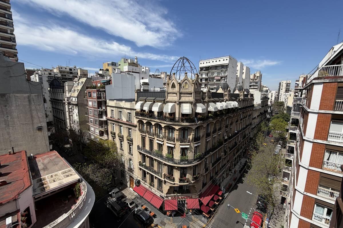 VENTA 2 ambientes al frente con BALCON y vista abierta · Apto profesional · Recoleta — foto 1