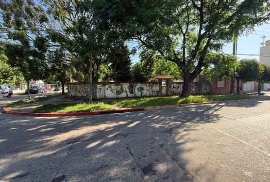 Terreno para emprendimiento o casa refaccionar — foto 1