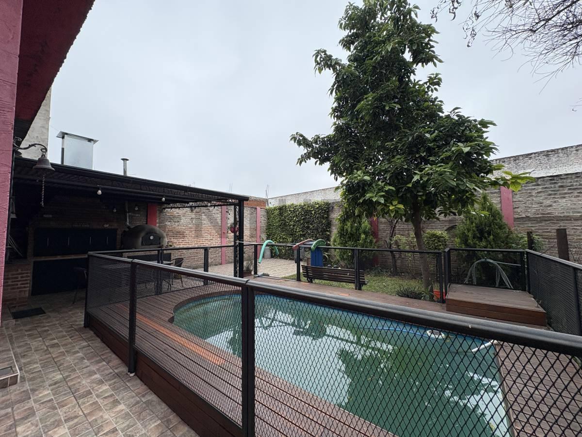 VIVIENDA MULTIFAMILIAR EN VENTA EN CASTELAR - APTO CREDITO — foto 1