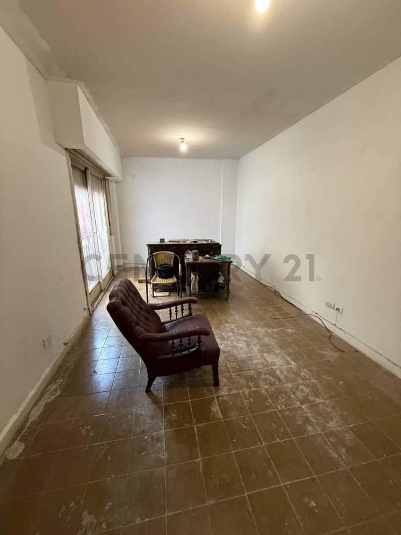 Venta Departamento 4 Ambientes en Recoleta Oportunidad A Remodelar!! — foto 1