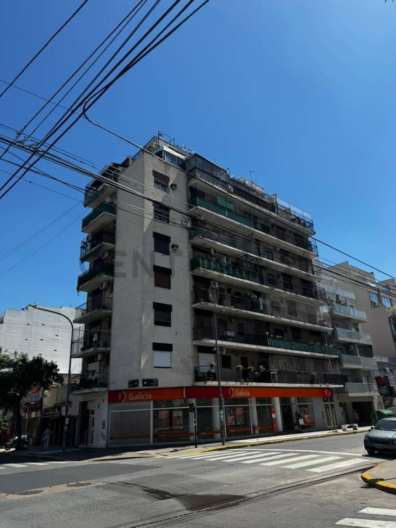 Venta Departamento 2 ambientes Centro Comercial de Monte Castro — foto 1