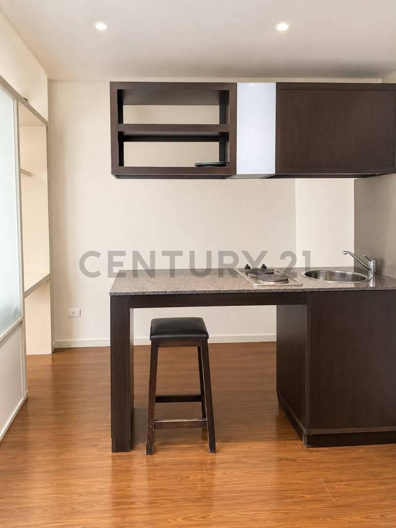 DEPARTAMENTO EN VENTA – MICROCENTRO – AMBIENTE DIVISIBLE CON BALCÓN — foto 1