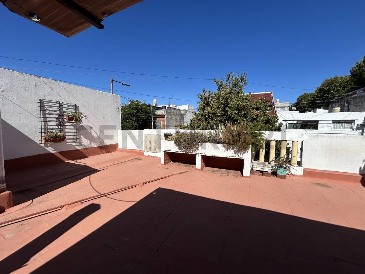 PH ENTRADA INDEPENDIENTE CON PATIO Y GRAN TERRAZA — foto 1
