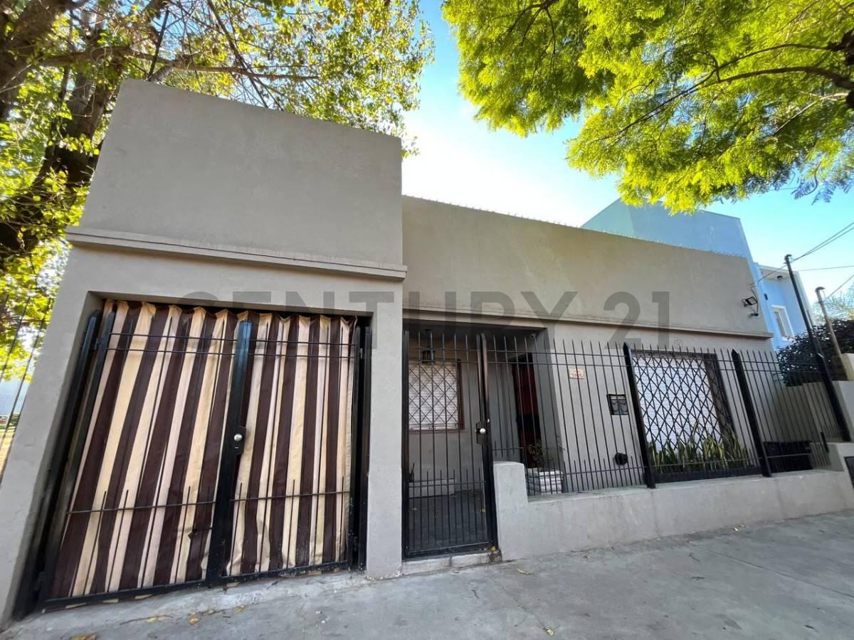ALQUILER CASA CON COCHERA PATIO QUINCHO Y TERRAZA - VILLA BALLESTER — foto 1