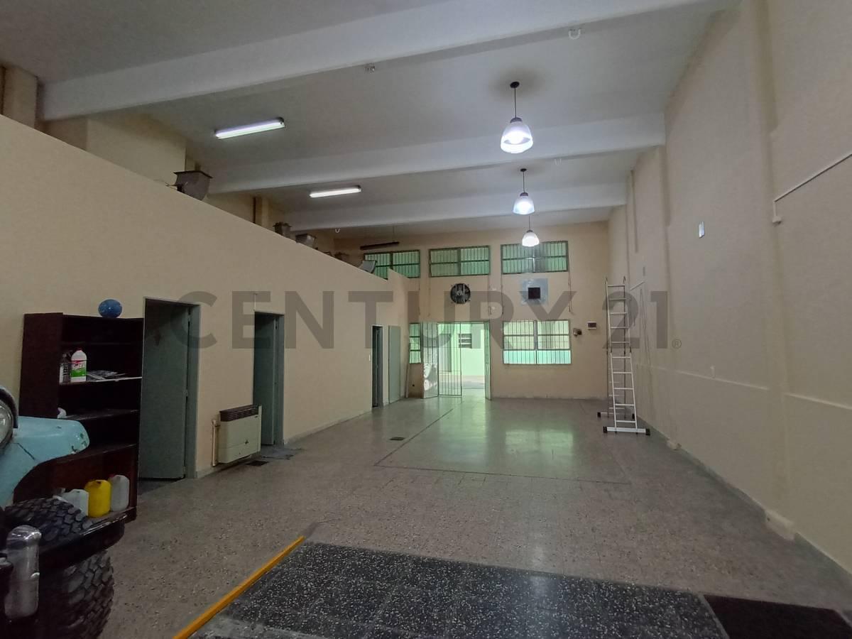 ALQUILER GALPON - DEPOSITO en VILLA DEL PARQUE — foto 1