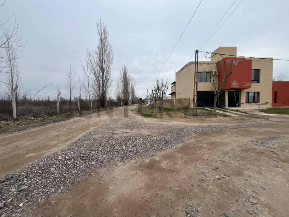Venta de Terreno en Barrio Privado Don Emilio — foto 1