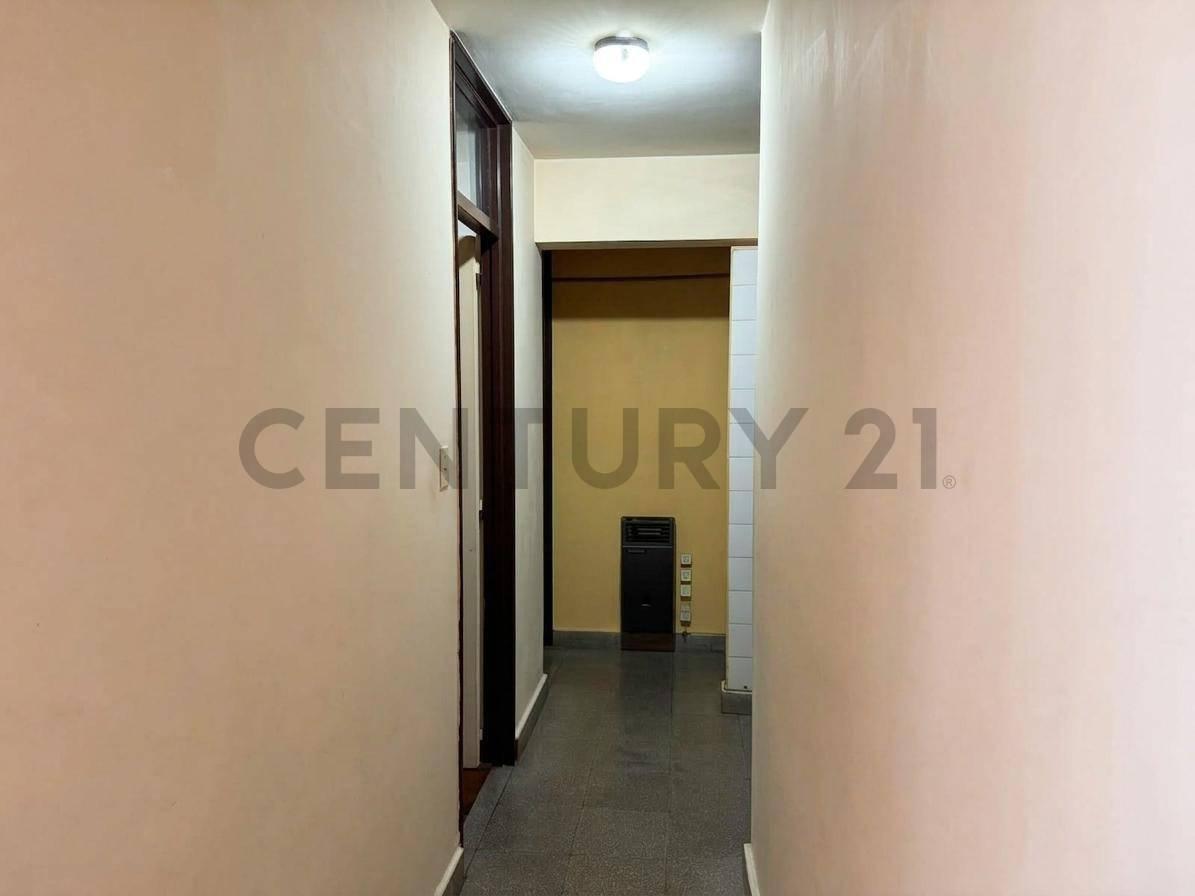 Departamento de 3 dormitorios en venta | Frente al Parque Saavedra — foto 1