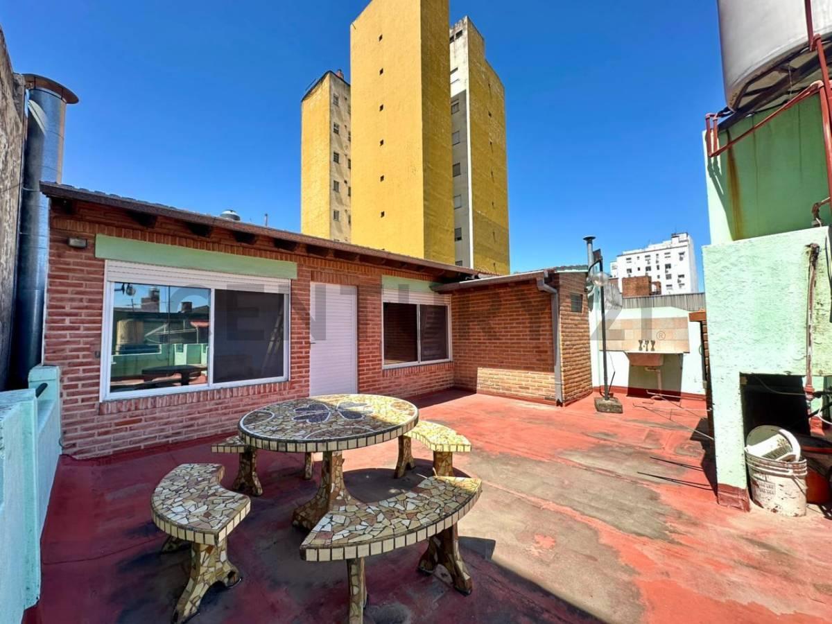 VENTA PH 4 AMBIENTES AVELLANEDA CON QUINCHO — foto 1