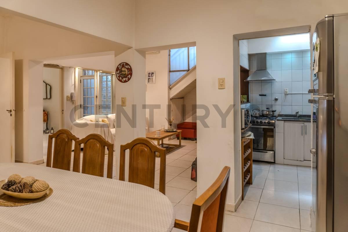 casa + departamento independiente en una misma propiedad — foto 1