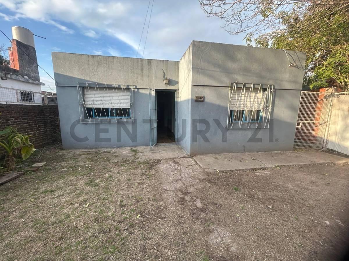 VENTA CASA 3 AMBIENTES, JOSE C. PAZ APTA CREDITO — foto 1