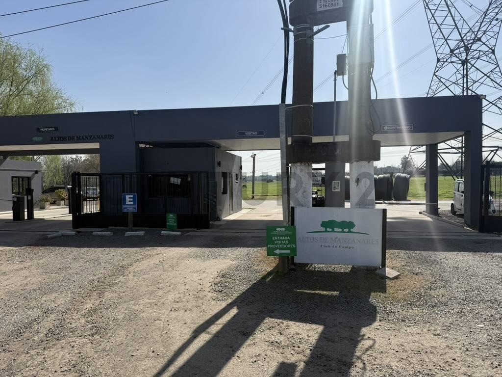 Lote en venta – Altos de Manzanares, Pilar de 1000mt2 — foto 1