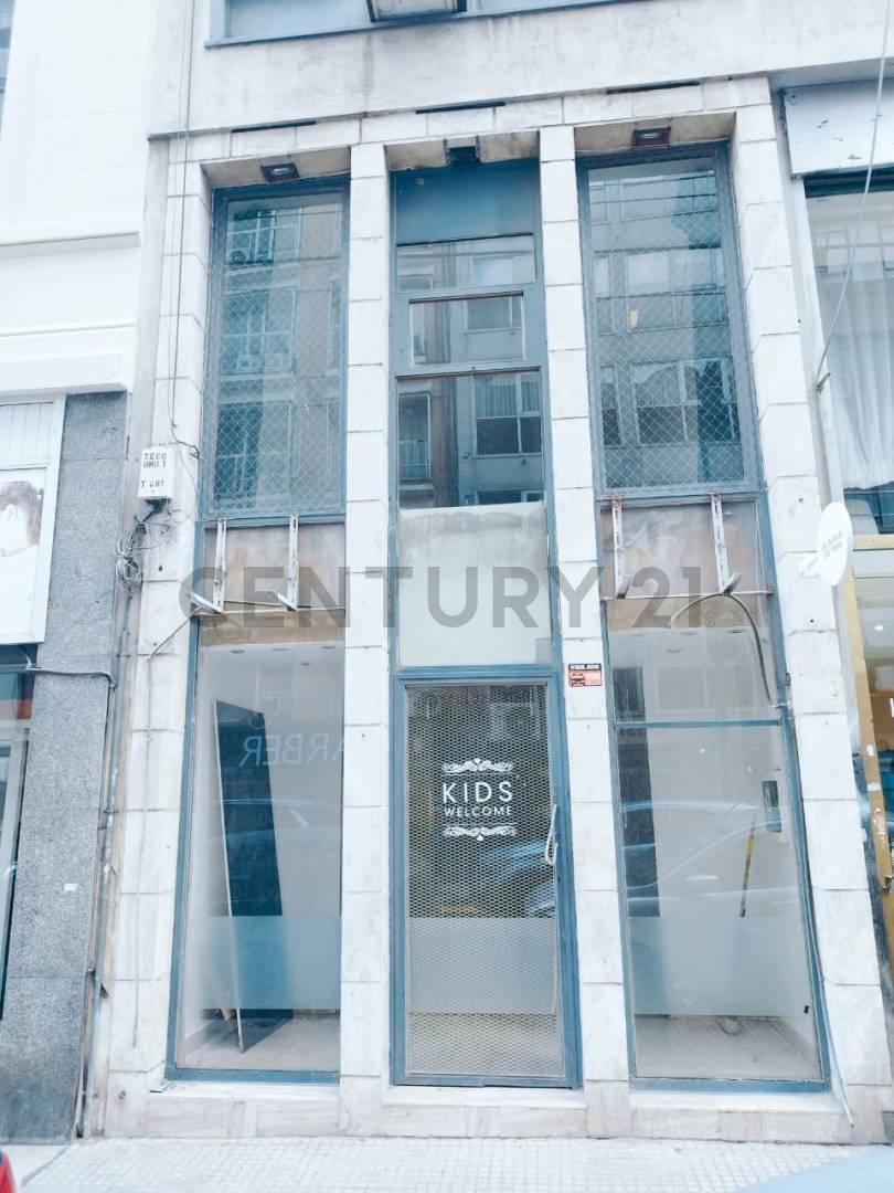 ALQUILER LOCAL COMERCIAL DE DOS PLANTAS - EN DISTRITO RECOLETA — foto 1