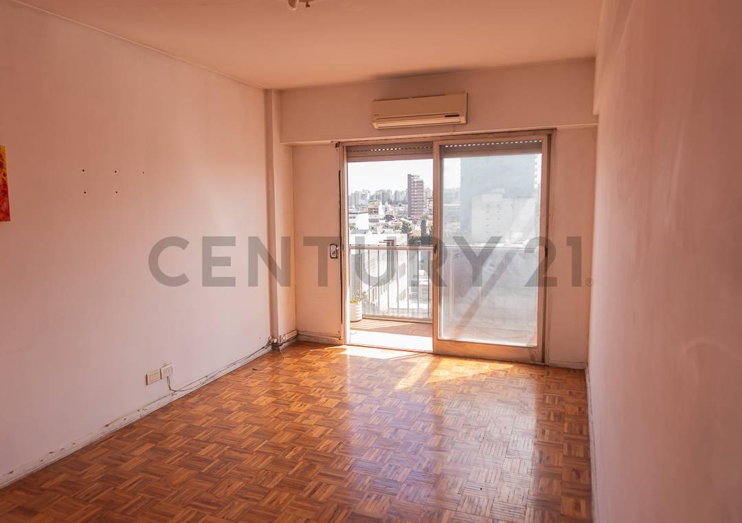 VENTA DEPTO 2 AMBIENTES 8vo Piso - SARANDI — foto 1