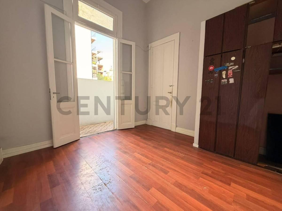 VENTA PH 3 AMBIENTES CON DEPENDENCIA EN BALVANERA — foto 1