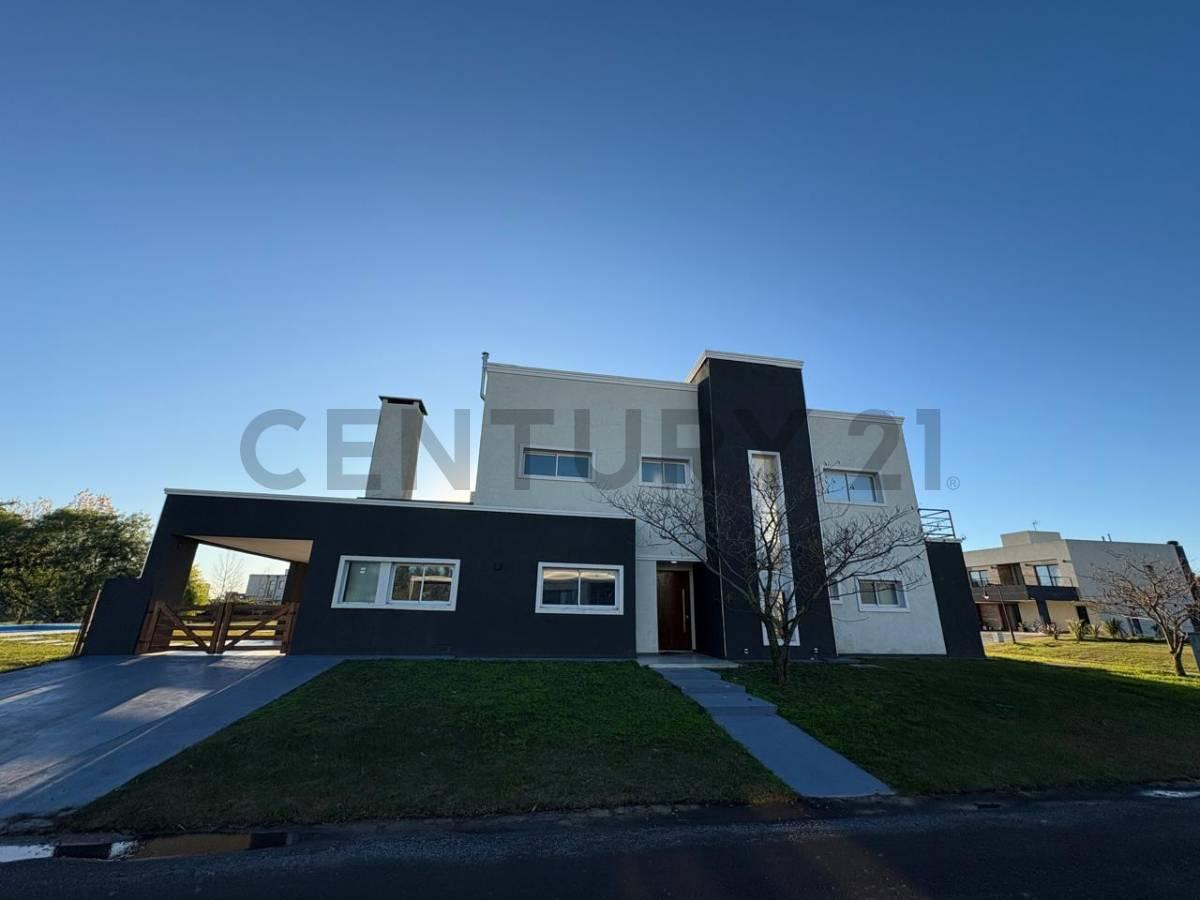 CASA VENTA EN BARRIO CRUZ DEL SUR — foto 1