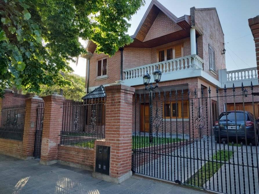 VENTA CHALET 5 AMB. - LUIS GUILLON — foto 1