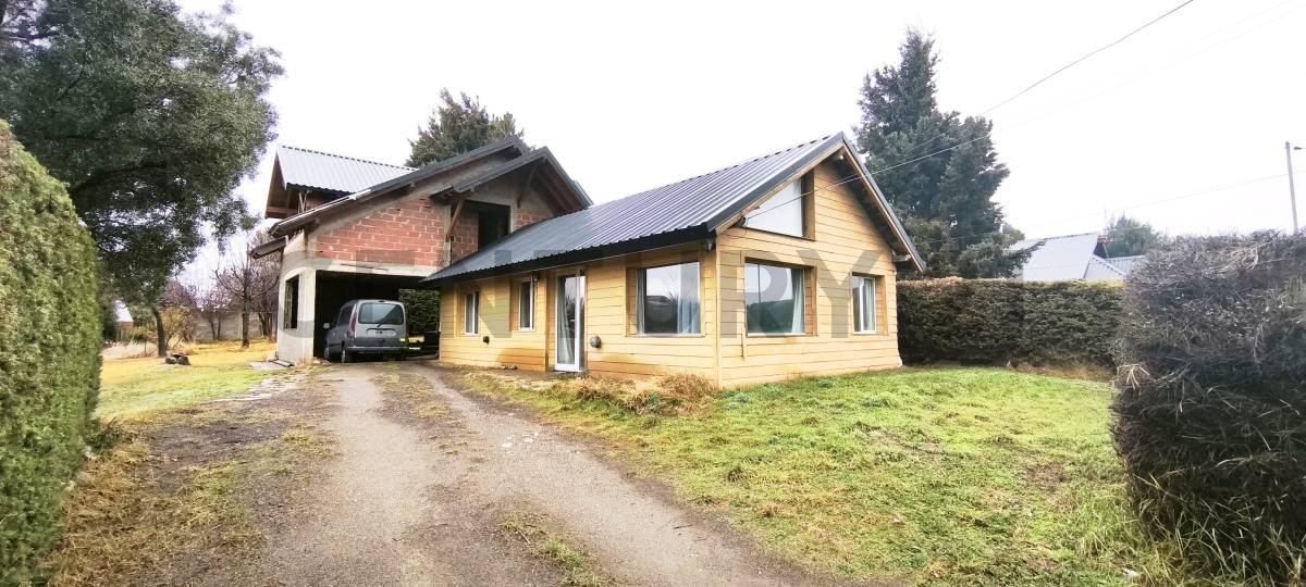 Casa en Venta - Dina Huapi - Colectora ruta 40. — foto 1