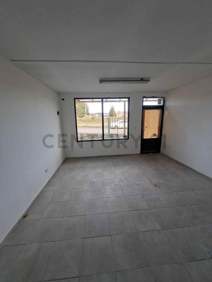 LOCAL EN ALQUILER, DINA HUAPI — foto 1