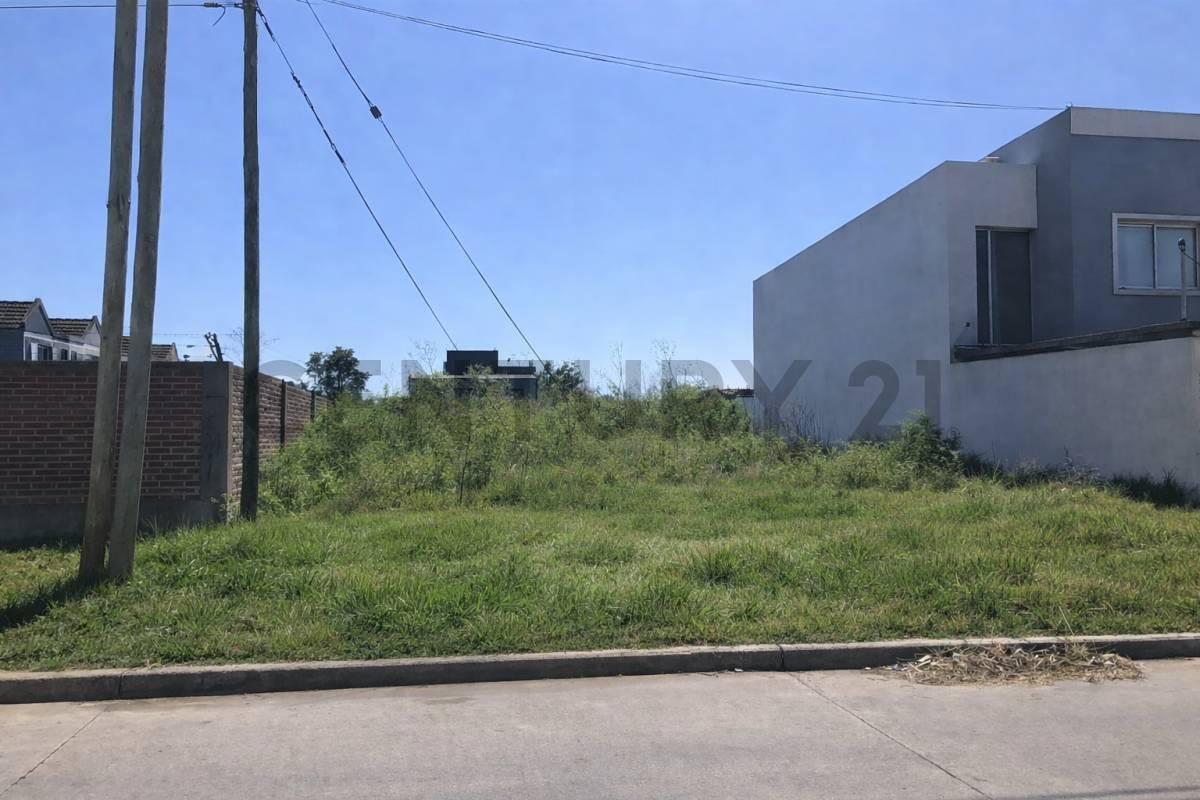 134 e/ 34 y 35 LOTE EN VENTA — foto 1