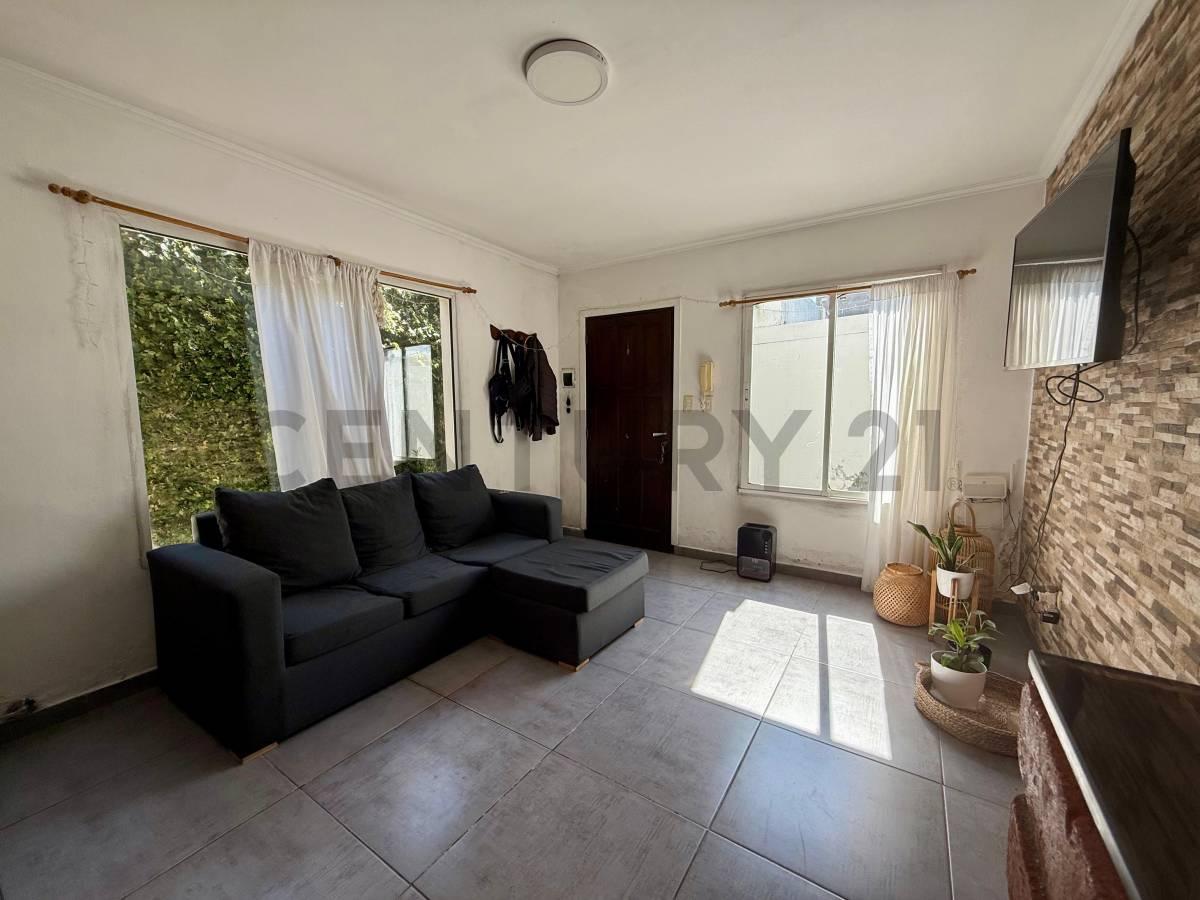 PH 3 ambientes con terraza propia en el corazón de San José — foto 1