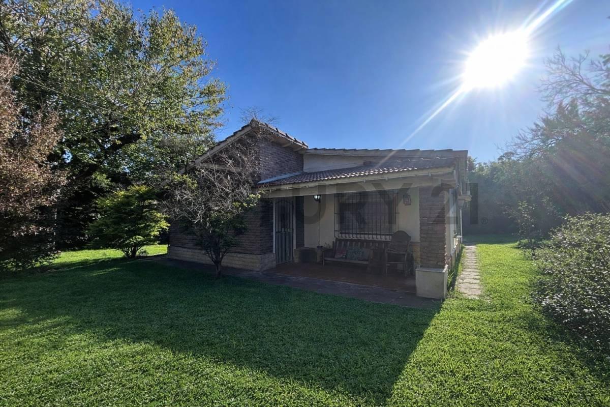 CASA EN VENTA CON PILETA PARQUE ALVEAR 2 DORM 1 PLANTA — foto 1