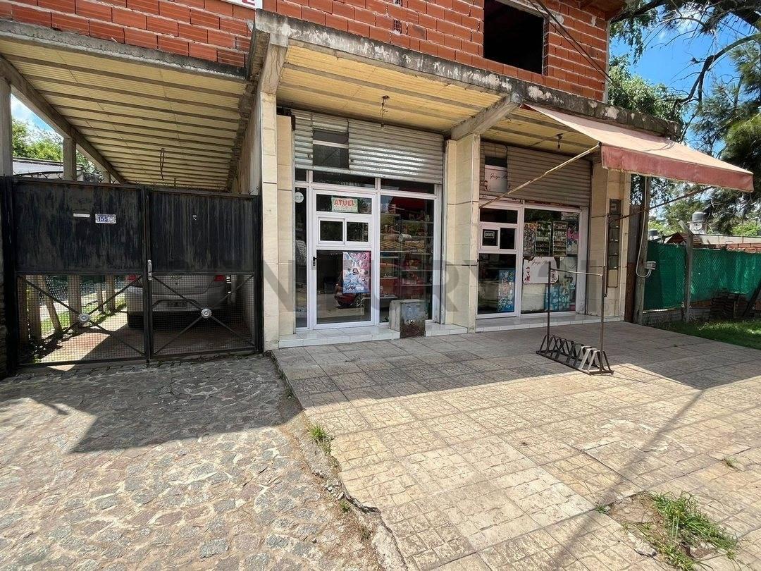 VENTA EN BLOQUE DUPLEX 3 AMB CON LOCAL Y DEPARTAMENTOS EN RODRIGUEZ - IDEAL INVERSOR — foto 1