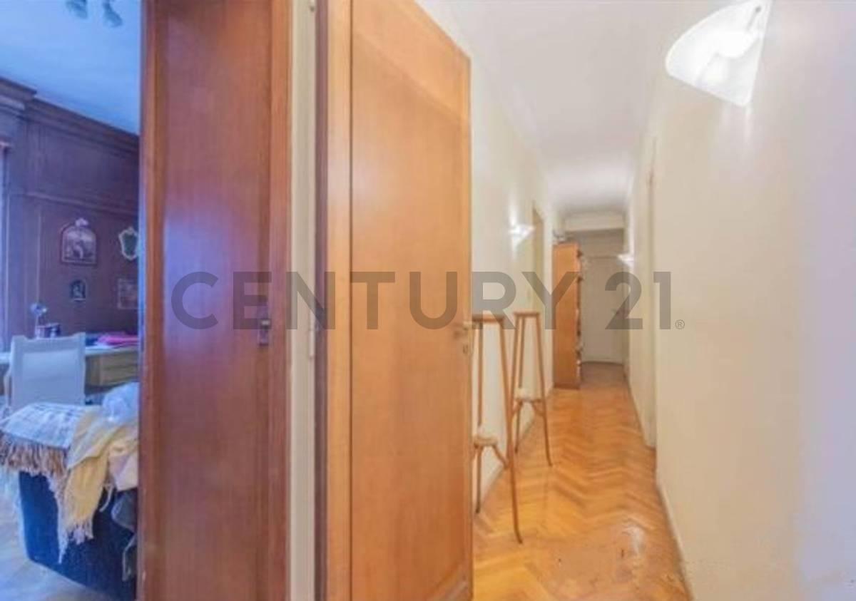 VENTA DEPARTAMENTO 7 AMB EN RECOLETA CON COCHERA — foto 1