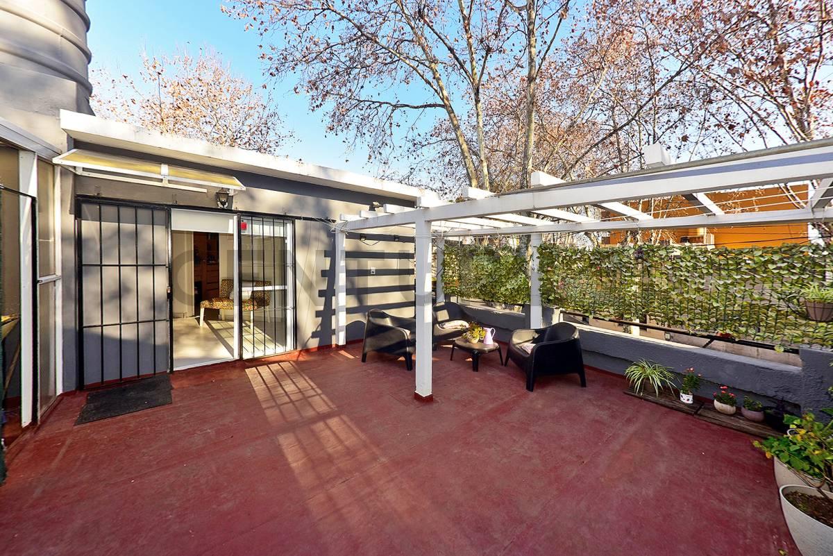 VENTA CASA 5 AMB CON TERRAZA EN VILLA DEL PARQUE — foto 1