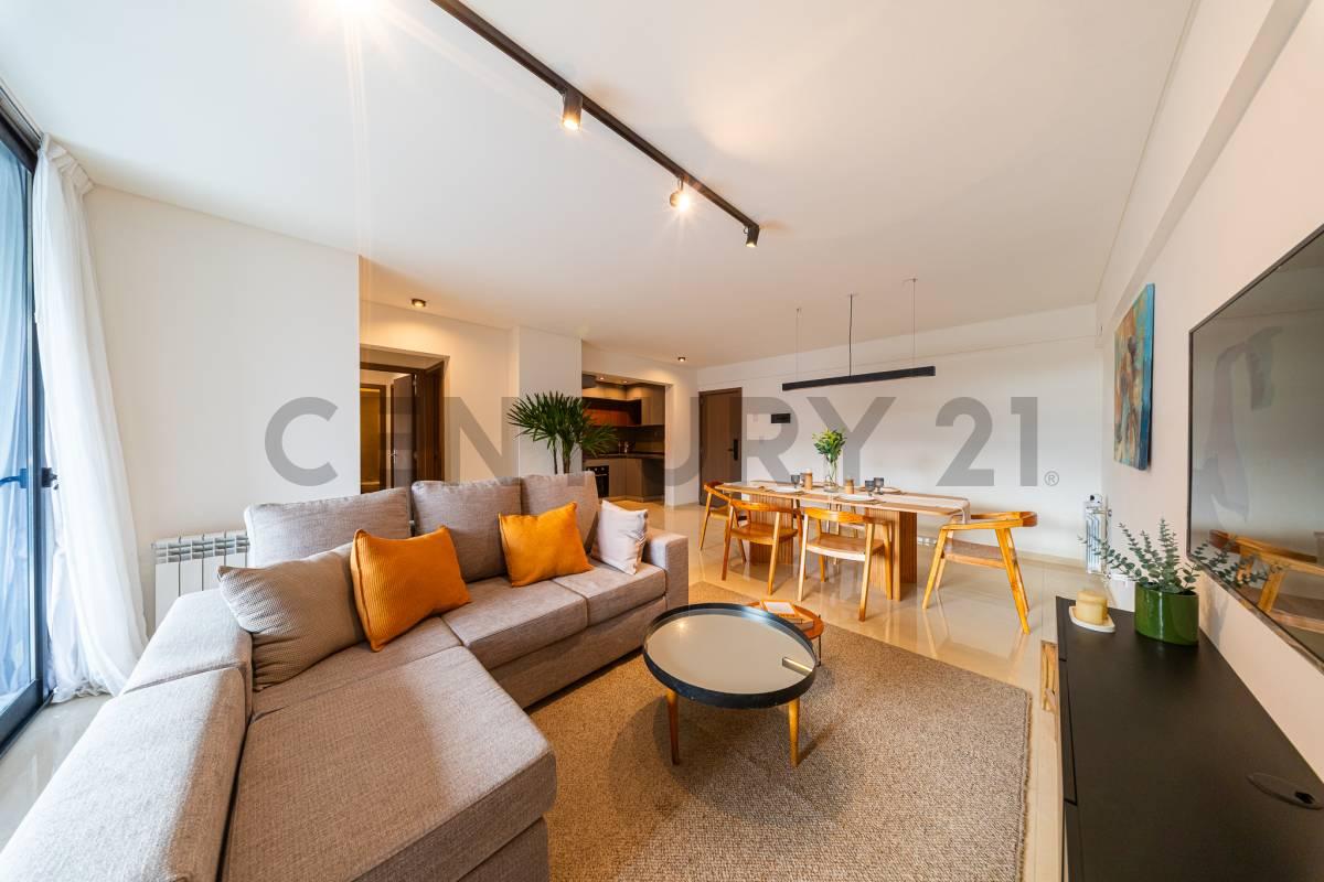Departamento en VENTA - 3 dormitorios, balcón con parrillero - CENTRO — foto 1