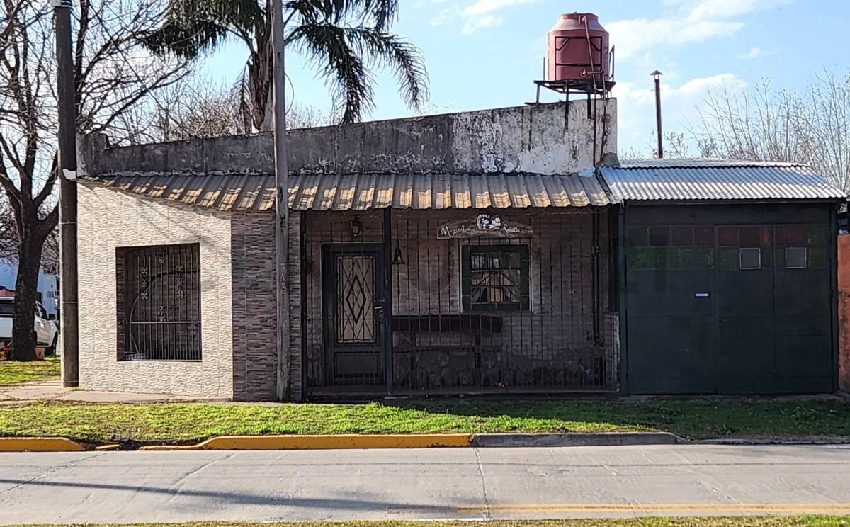 Venta de casa con galpón en Rafaela — foto 1