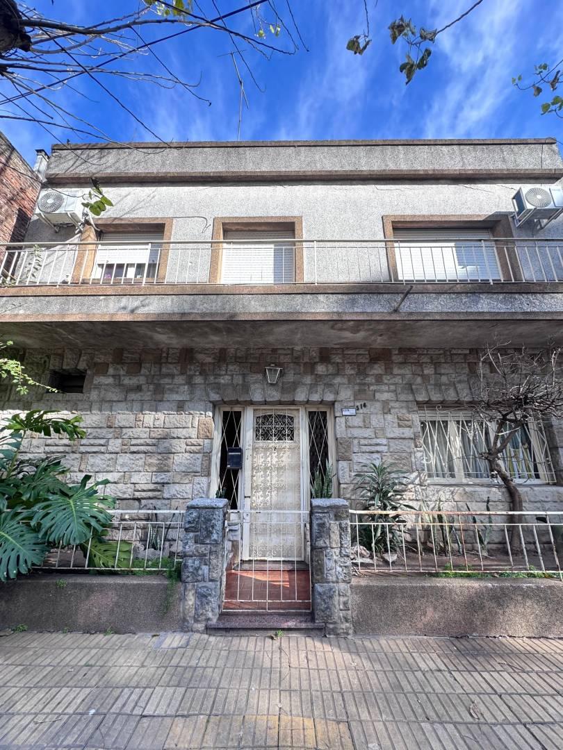 CASA VENTA VILLA RAFFO 4 AMBIENTES CON DEPOSITO TALLER APTO BANCO — foto 1