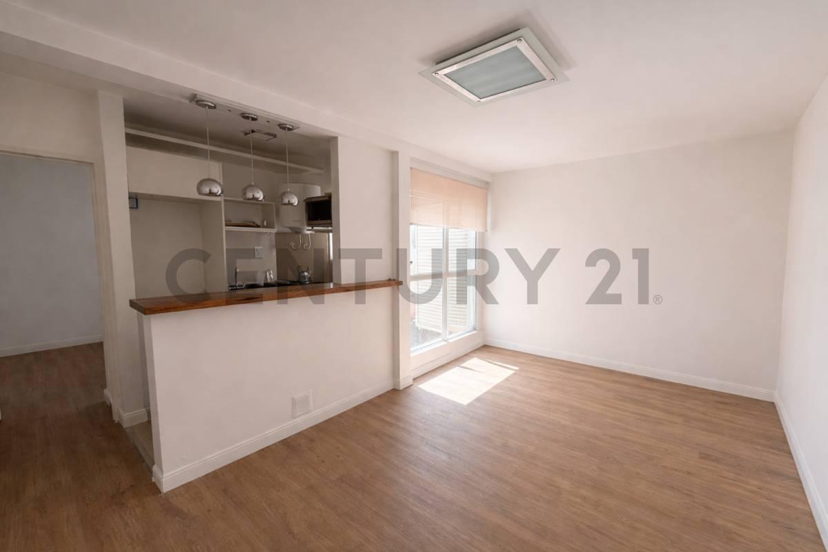 DEPARTAMENTO RENOVADO A MTS PATIO OLMOS — foto 1