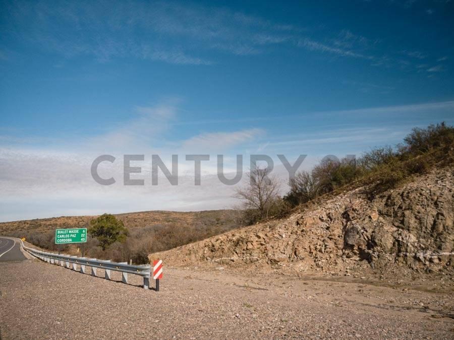 EXCEPCIONAL TERRENO DE 18.656 m² SOBRE AUTOVÍA PUNILLA – APTO ESTACIÓN DE SERVICIO, HOTELERÍA Y DESA — foto 1