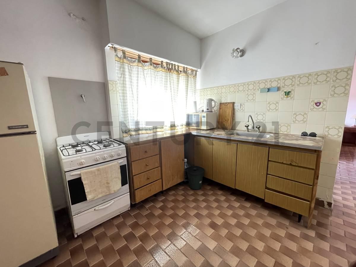 Venta Departamento 3 ambientes con terraza propia en Santa Teresita Pleno centro — foto 1