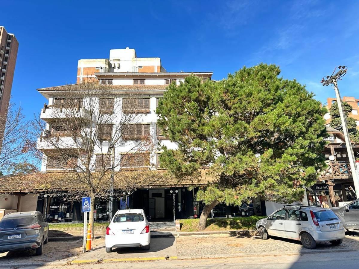 Venta local Pinamar Centro — foto 1