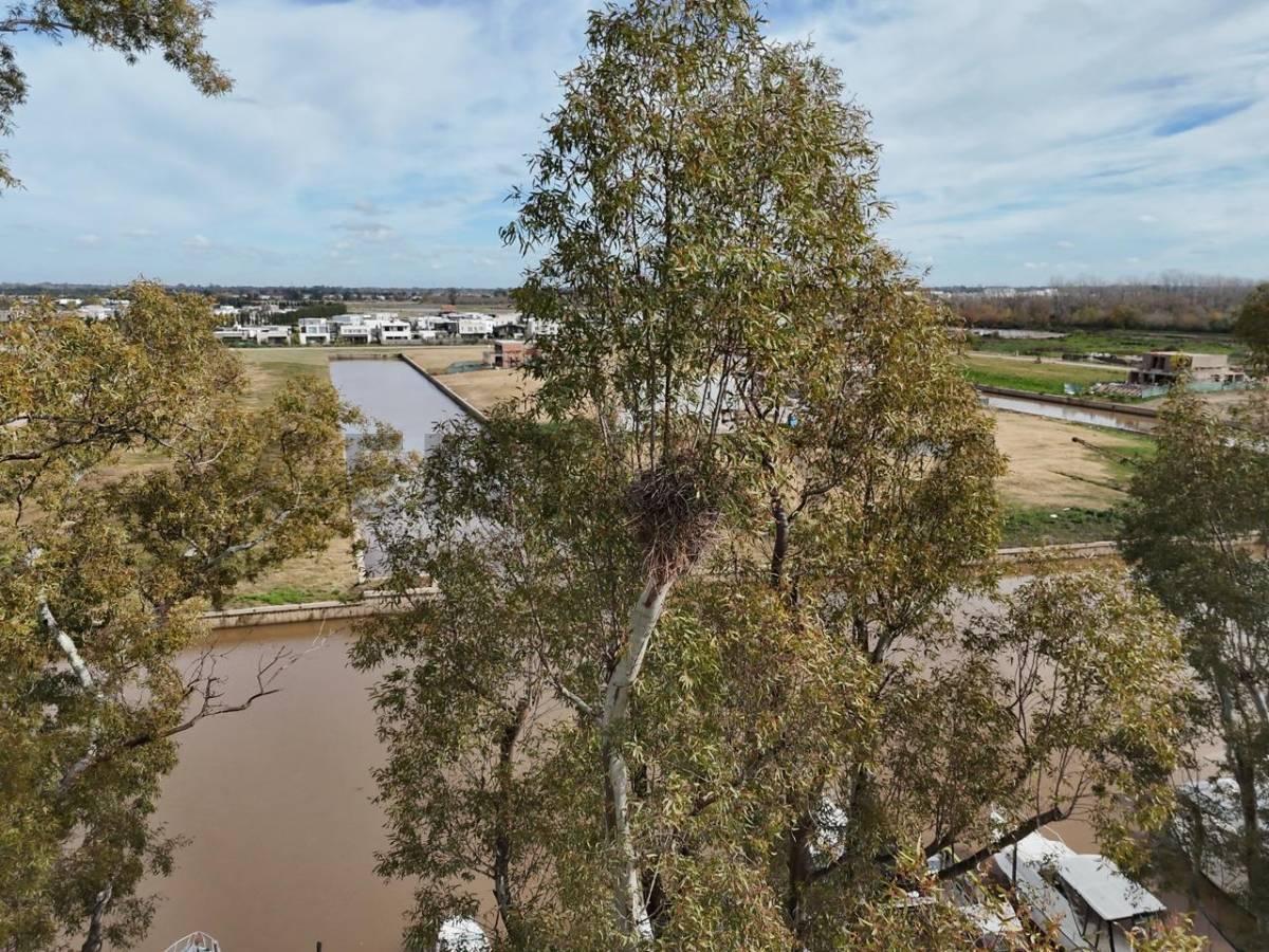 Venta terreno - Villa La Ñata, frente al canal — foto 1